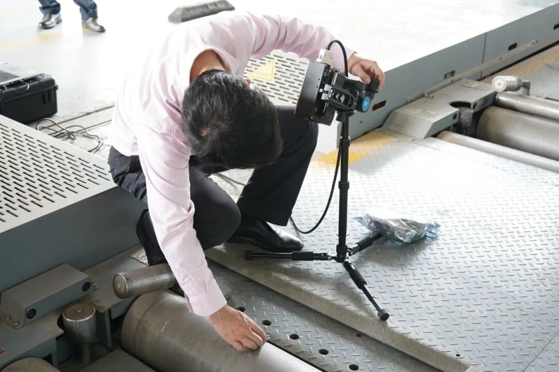 Anche a participé au test d'étalonnage sur site pour la norme relative à la sécurité des véhicules électriques